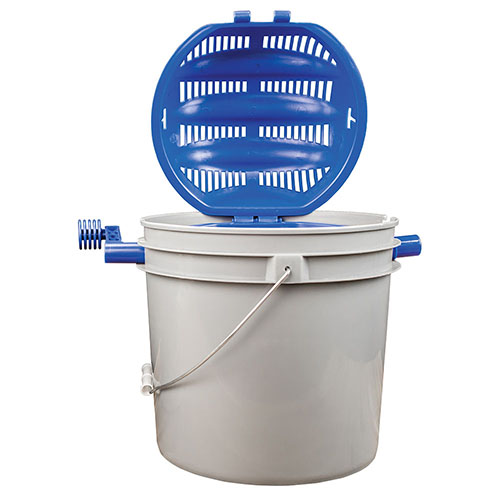 Frankford Arsenal Quick-n-EZ Rotary Sifter är ett effektivt verktyg för att separera och rengöra dina patroner, komplett med plastbucket och stöd.