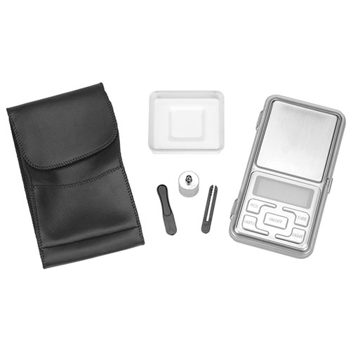 Frankford Arsenal DS-750 erbjuder extrem noggrannhet för mätning av powder, bullets, cases eller loaded rounds. Enkla kontroller och inkluderat tillbehör.