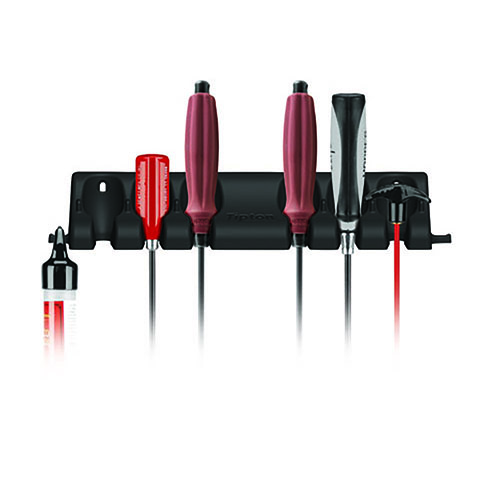 Tipton® Cleaning Rod Rack organiserar upp till sex rengöringsstänger, har hängande krokar för tillbehör och skyddande bumpers för t-handtag.