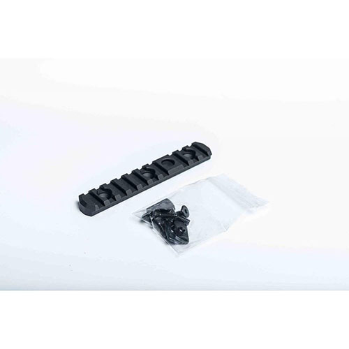 MDT Picatinny Rail är tillverkad av hållbar 6061-T6 aluminium med hårdanodiserad yta, perfekt för att montera tillbehör på din bolt action rifle.