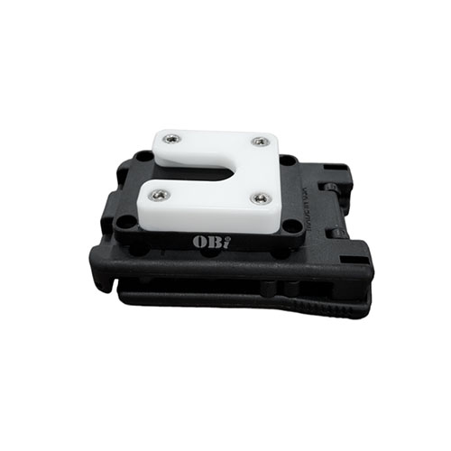 OBI Clamp Lock med TEK-LOK erbjuder en säker och flexibel monteringslösning för din ryggsäck eller bälte, perfekt för snabb och stabil utrustning.