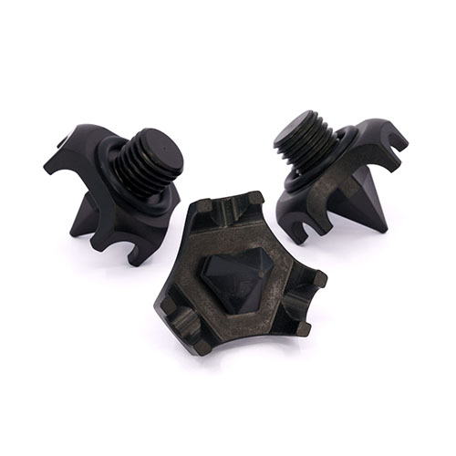 OBi Moccasins ger överlägsen stabilitet och grepp i sand, lera och jord, samtidigt som de är lätta och låga för enkel transport och användning.