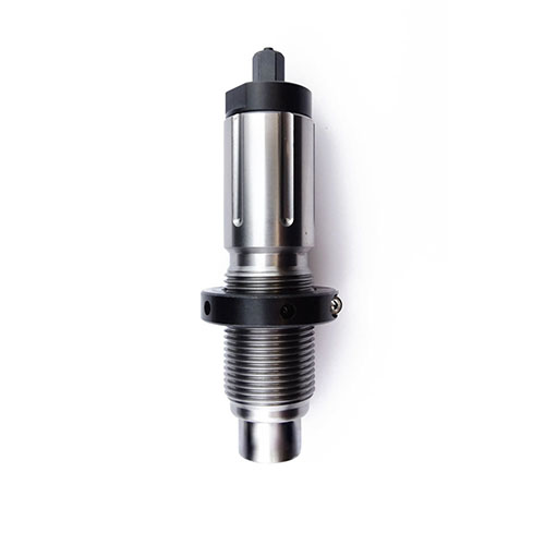 TRIEBEL Bench-Rest Neck Die 9.3x62 erbjuder exakt axeljustering och utbytbara bushingar för perfekt omladdning, vilket gör den idealisk för noggranna skytte.