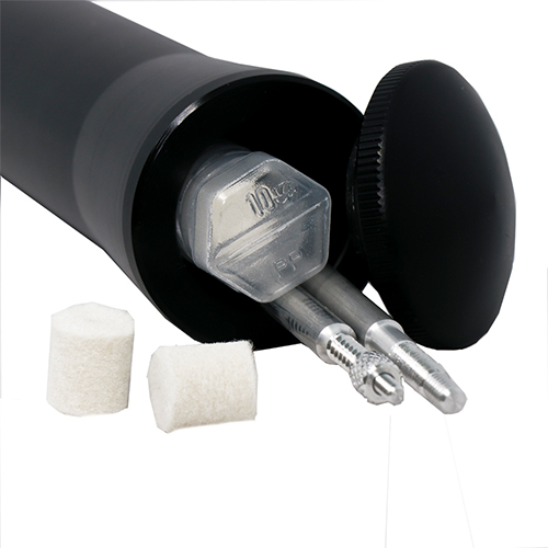 VFGs pistolrengöringsstång har en ergonomisk polyamidhandtag och är tillverkad av rostfritt stål eller lätt aluminium, perfekt för både korta och långa vapen.