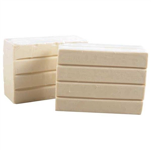 Denna billiga och icke-torkande modellera gör det enkelt att fylla utrymmen runt triggerguard och andra maskinskär för att underlätta avlägsnande av åtgärder.