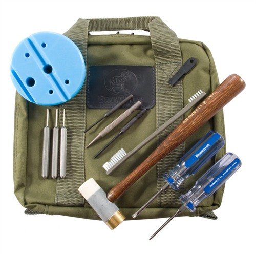 Brownells Pistol Field Pack för S&W M&P erbjuder ett komplett verktygset för effektiv underhåll och reparation, allt i en hållbar och bärbar Cordura-väska.