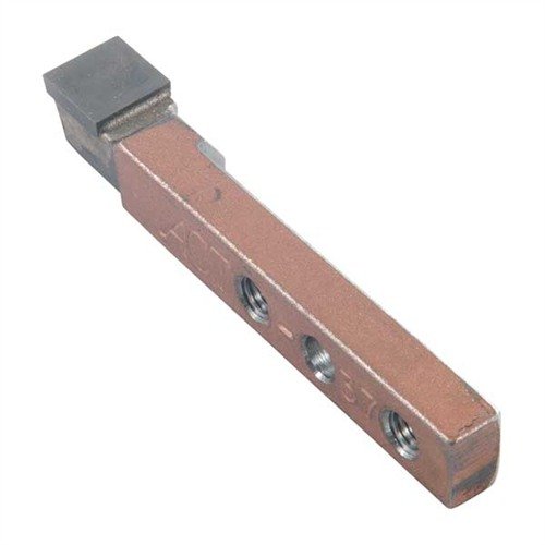 Använd BARREL SET-BACK FIXTURE för att justera revolverns pipor utan svarv. Perfekt för att passa nya eller sätta tillbaka befintliga pipor.