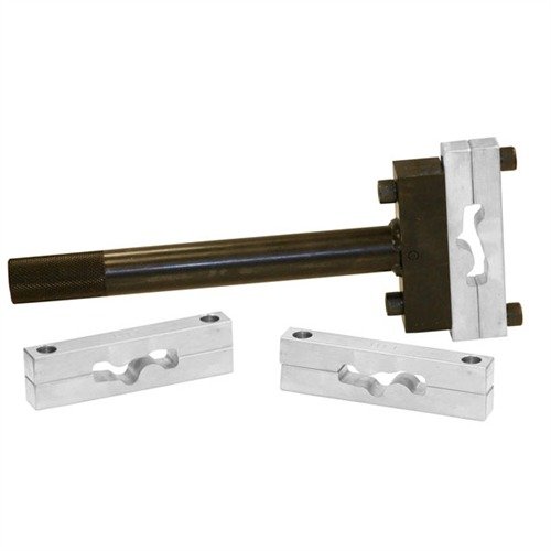 COLT SAA ACTION WRENCH från BROWNELLS skyddar din Colt SAA-ram vid montering och demontering av pipor, med aluminiumhuvuden för att förhindra skador.