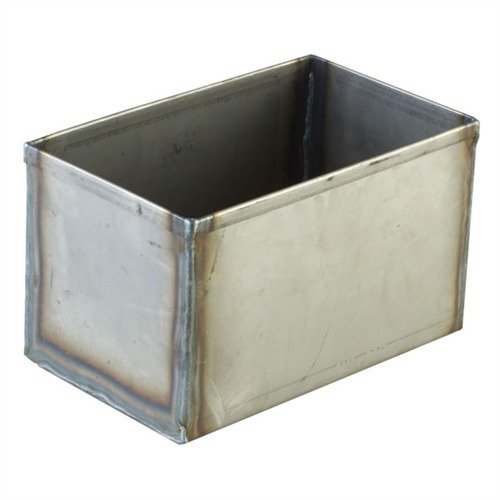 Perfekt för NitreBlue bluing av handeldvapen och små delar. Rymmer 1 gallon lösning, robust svart järn med svetsade sömmar och rullade kanter.