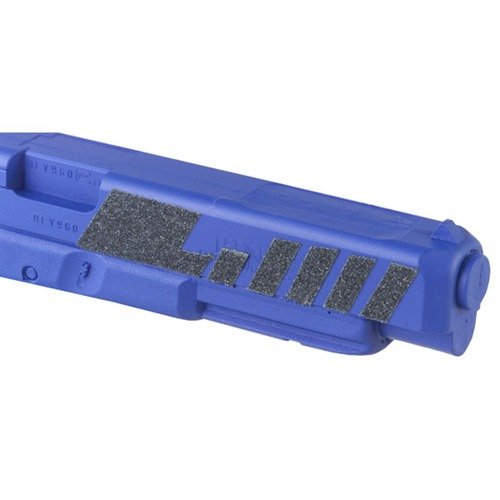 Skär, peel och sticka INSTA GRIP-tape för bättre grepp på handguns, bull barrels, och rifle eller shotgun stock. Finns i medel och tung textur.