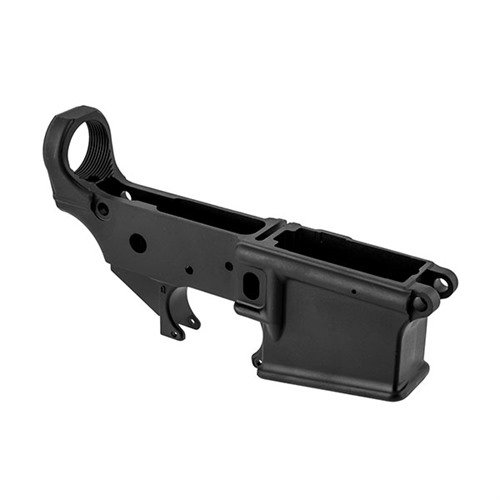 AR-15 Stripped Lower Receiver från Anderson Manufacturing erbjuder hög kvalitet och hållbarhet i 7075 T6 aluminium, perfekt för att bygga din drömbeskrivning.