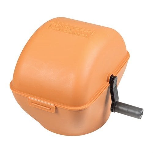 Upptäck Lyman Turbo Case/Media Separator! 🛠️ En innovativ lösning för att enkelt separera media från hylsor med förbättrade funktioner.