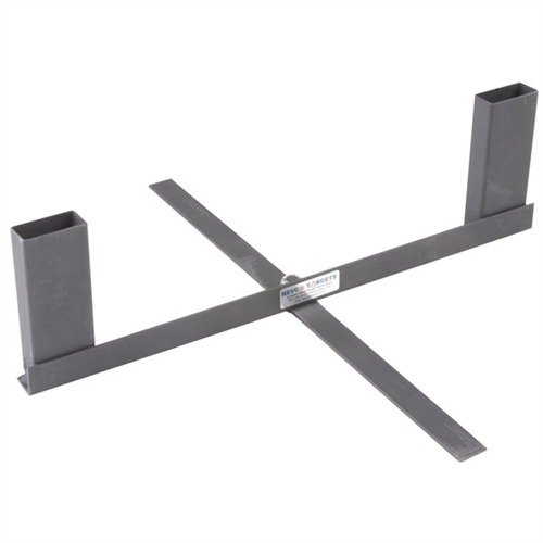 Upptäck NEVCO TARGETS fällbara måltavlestativ! 🏆 Kompakt, lätt och enkel att använda för IPSC-måltavlor. Perfekt för lagring och transport.