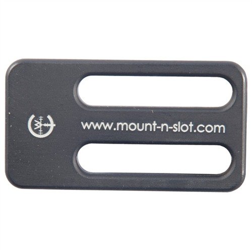 Denna 2 till 1 punkt Triglide sling attachment gör det enkelt att konvertera din 2-punkts sling till en smidig enkelpunkts sling, med universell socket för olika fästen.