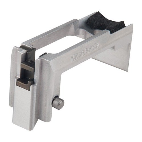 Denna lättinstallerade adapter låter dig använda S&W M&P15-22 magasin i din AR-15, med en oberoende bolt catch som underlättar omladdningar.