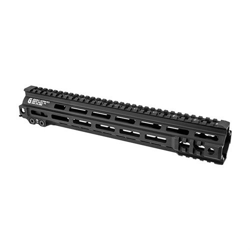 Geissele Super Modular Rail MK4 M-LOK är en ultralätt rail med M1913 picatinny-sektioner, maximal värmeavledning och modularitet för tillbehör.