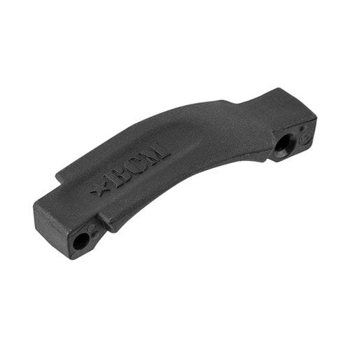 BCM GUNFIGHTER Trigger Guard är tillverkad av slagbeständig polymer med ergonomisk design för ökad komfort och passar 