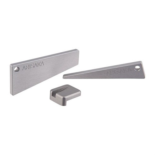 Arisaka Optic Leveler är ett prisvärt och användarvänligt verktyg för att nivåjustera kikarsikten, med både små och stora kilar för olika monteringsytor.