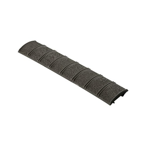 Tålig polymeröverdrag för Picatinny rails skyddar handen från vassa kanter och ger bättre grepp, samt skyddar rails från skador vid tuffa operationer.