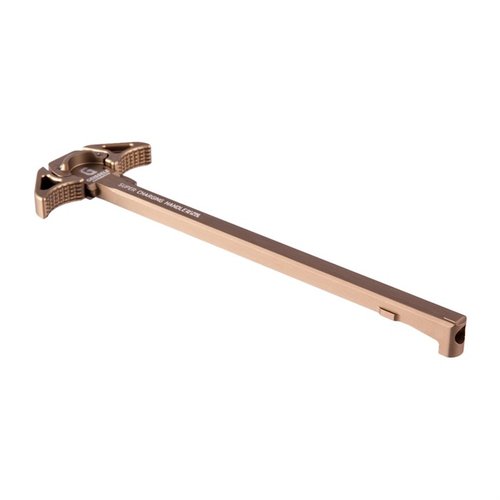 Super Charging Handle 7.62 har en ambidextrous design, checkrad yta för bättre grepp och minimerar gasblåsning, tillverkad av hållbar 7075-T6 aluminium.