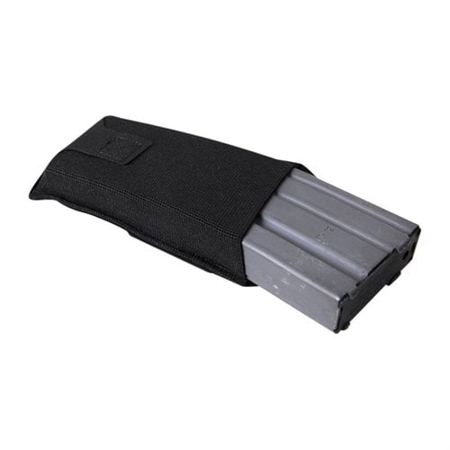 Blue Force Gear Ten-Speed M4 Magazine Pouch är lätt, justerbar och ger snabb åtkomst till en M4-magasinförvaring, perfekt för både skjutbanan och fältet.
