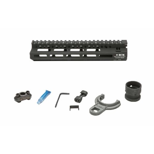 BCM MCMR M-LOK handguard erbjuder en lätt och strömlinjeformad design med M-LOK fästen, vilket ger stabilitet och precision utan extra vikt.