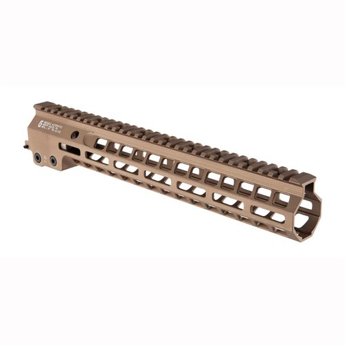 Geissele MK14 Super Modular Rail är en lätt och stark handguard med M-LOK-fästen och en smal profil för komfort, perfekt för tillbehör och fri flytande pipinstallation.