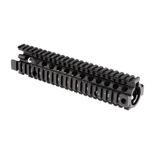 MK18 RIS II handguard i aluminium erbjuder fri flyt av pipan, möjliggör snabb montering av M203 och har MIL-STD 1913 Picatinny rails för tillbehör.
