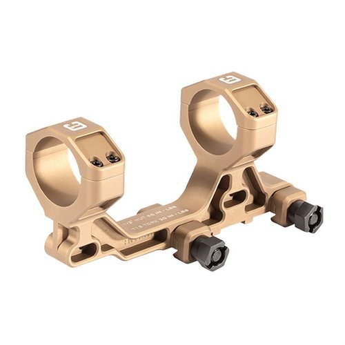 Badger Ordnance Condition One Modular Mount maximerar monteringsalternativ för din bössa, med 1.70-tums bore offset för optimal användning av nattseende.