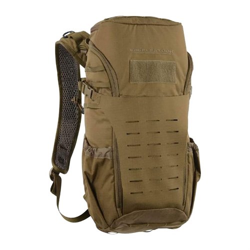 Eberlestock H31 Bandit är en kompakt ryggsäck med 935 kubiktum utrymme, MOLLE-panel för tillbehör, och plats för 2L eller 3L Source Hydration Bladder.