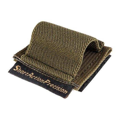 Short Action Precision .22 Magazine Holder ger snabb och enkel tillgång till extra .22 magasin, fästs med Velcro nära utkastporten på din bössa.