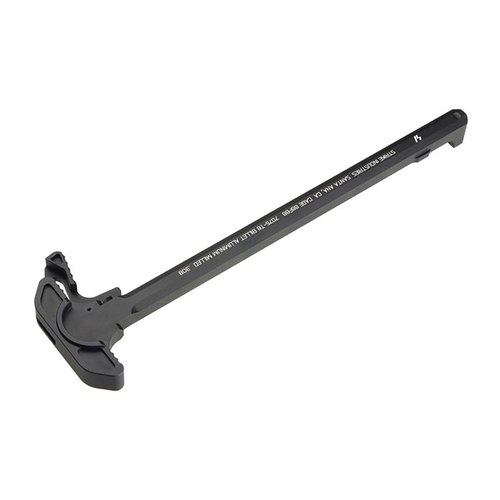 ARCH-EL Charging Handle från Strike Industries är en hållbar och ergonomisk lösning med större latch, som effektivt avleder gaser och smuts för en smidig användning.