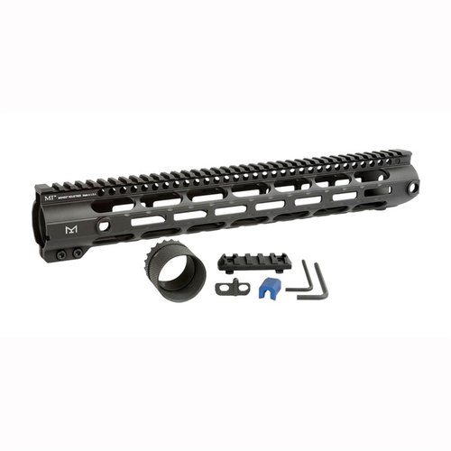 Midwest Industries AR .308 Combat Rail Handguard erbjuder hållbarhet och mångsidighet med M-LOK, anti-rotation sling socket och en lättviktsdesign i 6061 aluminium.