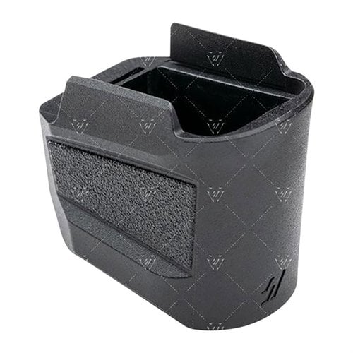 Strike Industries Extended Magazine Plate för SIG SAUER P320 ökar kapaciteten med 5 skott, ger smidig omladdning och en aggressiv design för din pistol.