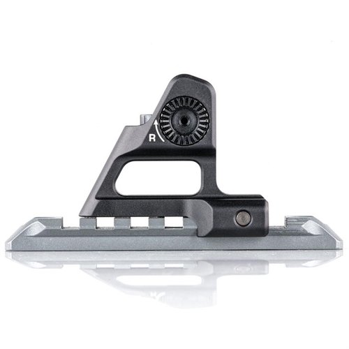 Scalarworks Peak Iron Sights erbjuder klassiska fasta sikten med moderna uppgraderingar, justerbara för höjd och vind, tillverkade av stark 7075 T6 aluminium.