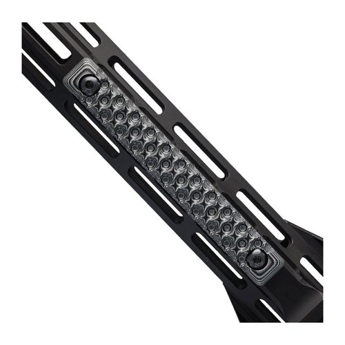 VZ Hydra Rail Panels erbjuder ett vågigt mönster för bättre grepp och komfort. Passar 3 M-LOK slots och har en längd på 120mm och bredd på 15.35mm.