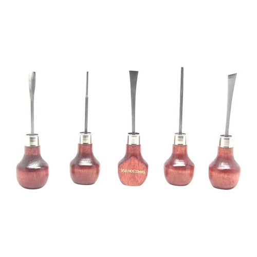 UJ Ramelsons 5-delade palm träskärningsset erbjuder högkvalitativa verktyg i W-1 Tool Steel, perfekt för alla snickeriprojekt. Tillverkad i USA.