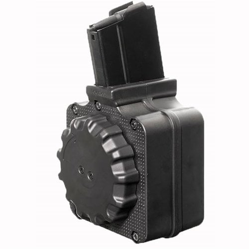 Pro Mag Springfield M1A/M14 Drum Magazine rymmer 50 skott av .308 Win/7.62 NATO, tillverkad av hållbar Zytel-polymer med förstärkt överdel för ökad hållbarhet.