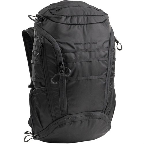 Eberlestock Little Trick Pack erbjuder flexibel förvaring för vapen och stora föremål, med snabb åtkomst, interna fickor och MOLLE-10 för extra utrustning.