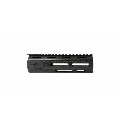 Lancer Systems SIG Sauer 716 handguard i kolfiber är lätt, 13,1" lång, M-LOK-kompatibel och har en fri flytande design för maximal noggrannhet.