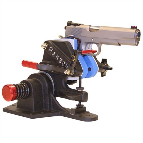 MACHINE REST från RANSOM erbjuder oöverträffad noggrannhet för handeldvapen, eliminerar mänskliga fel och har justerbara insatser för populära pistoler.