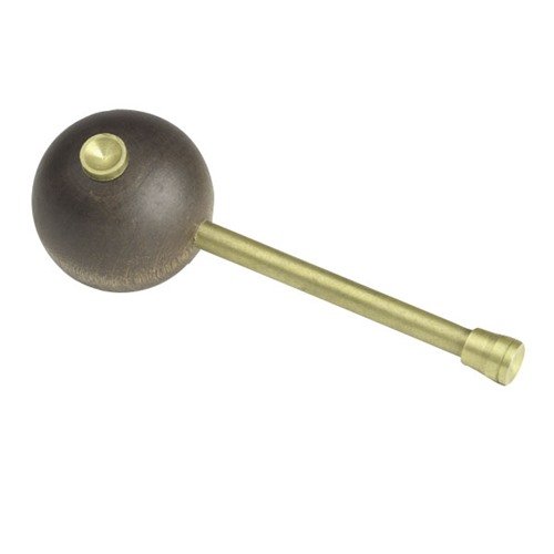 Round Handle Ball Starter från TRADITIONS underlättar påfyllning av kulor med sitt ergonomiska grepp och hållbara design, perfekt för alla skyttevänner.