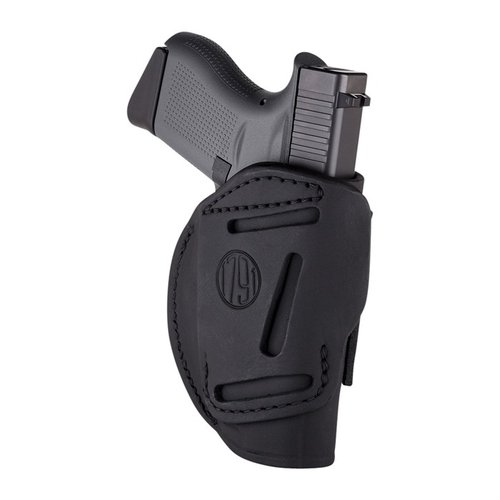 4 Way Holster Stealth Black RH storlek 5 erbjuder mångsidig bärning, hög komfort och hållbarhet för att skydda din pistol i alla situationer.