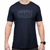 Magpul GO BANG T-SHIRT i 100% bomull erbjuder komfort med en klassisk design, tag-less etikett och hållbar sömnad för långvarig användning.