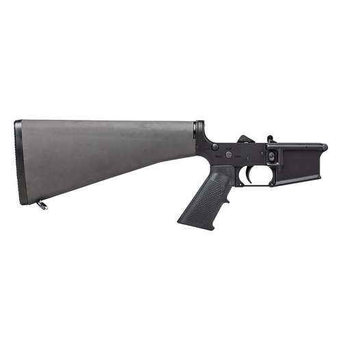 Aero Precisions M16A4 Clone Complete Lower Receiver erbjuder anpassad gravyr, A2-stock och grepp, samt en perfekt passform för din AR15 med Gen 2-funktioner.