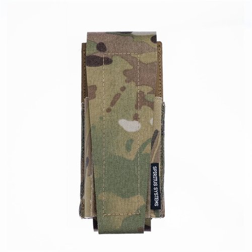 Liberty Dynamic Flashbang Pouch är en mångsidig förvaringslösning som rymmer granater, 556 magasin och radios, med justerbart lock och MOLLE-fäste.