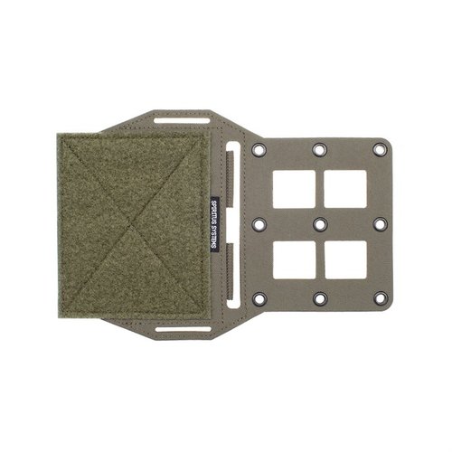 MOLLE Expander Wing är en mångsidig plattform för att fästa knivar och fickor under LV/119 plattbäraren, med robust MOLLE-grid och integrerade loops.