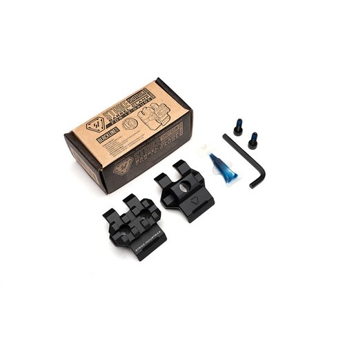 Strike Shotgun Barrel Clamp för 12-gauge ger ökad styrka med en Picatinny rail för tillbehör och en 360° QD för lätt slingfäste, lätt och hållbar.