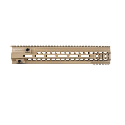 Geissele SMR HK416 MK15 är en robust och modulär rail av 6061-T6 aluminium, med M-LOK och picatinny-fästen för optimal prestanda och mångsidighet.