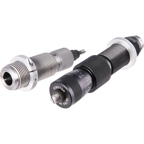 Forster Full Length Die-set med Ultra Micrometer Seater ger exakt justering av kuldjup och håller hylsor centrerade för optimal precision.